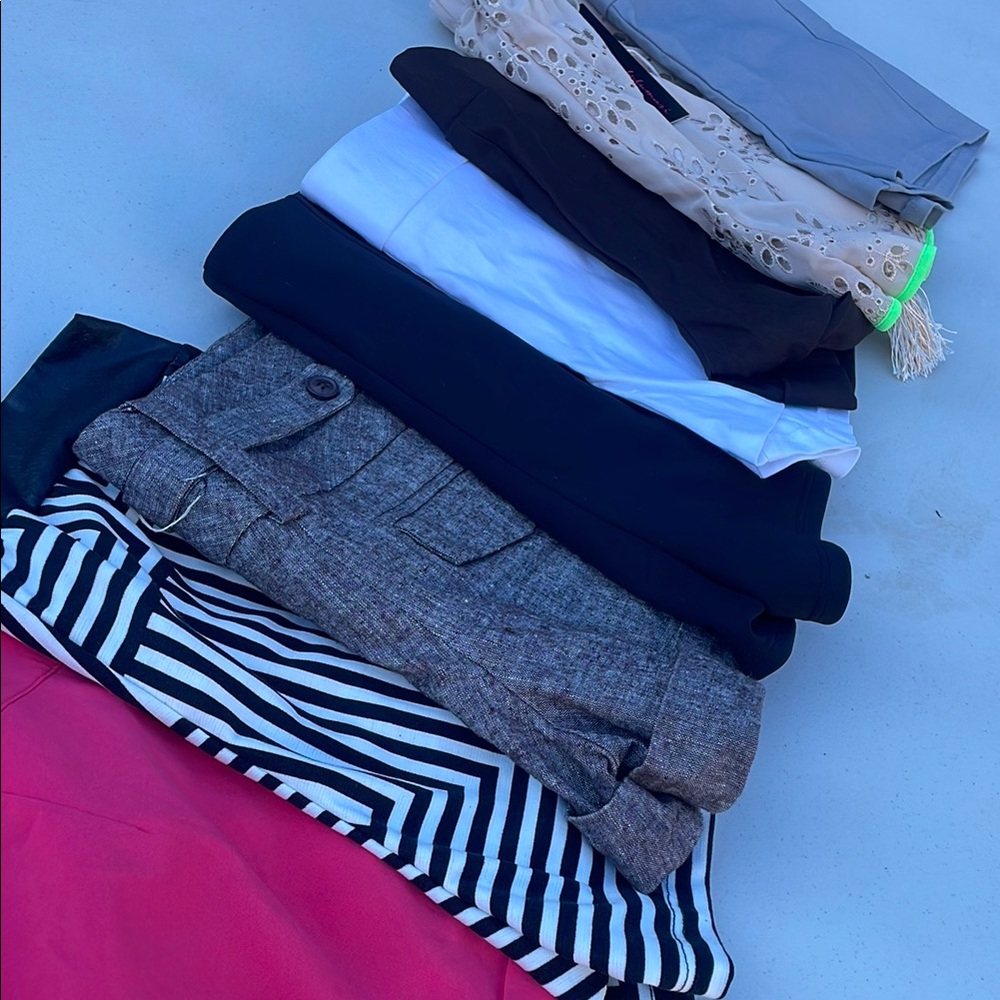 Juniors lot of 8 shorts size M